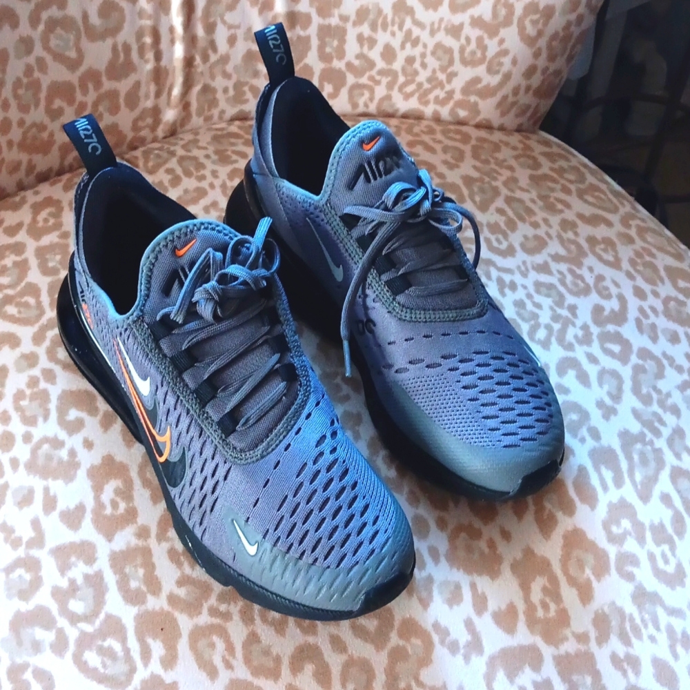 NIKE AIR MAX SNEAKERS